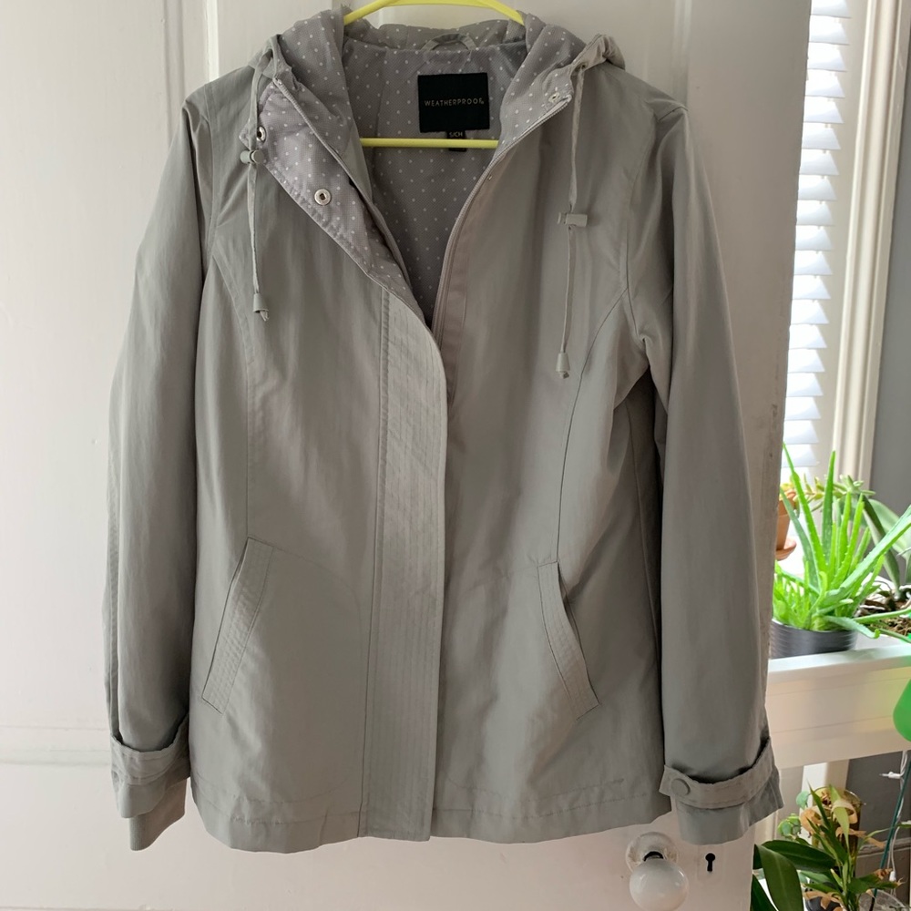 Hooded Weatherproof beige rain coat with zipper
